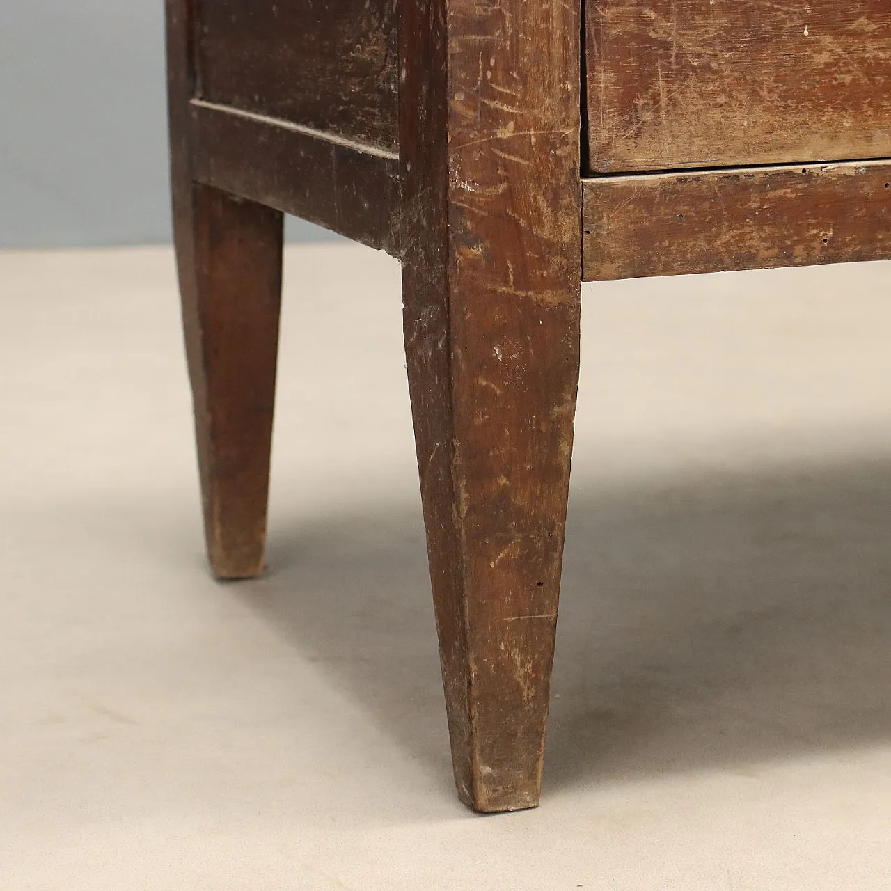 Direttorio bedside table in walnut, late 18th century 6