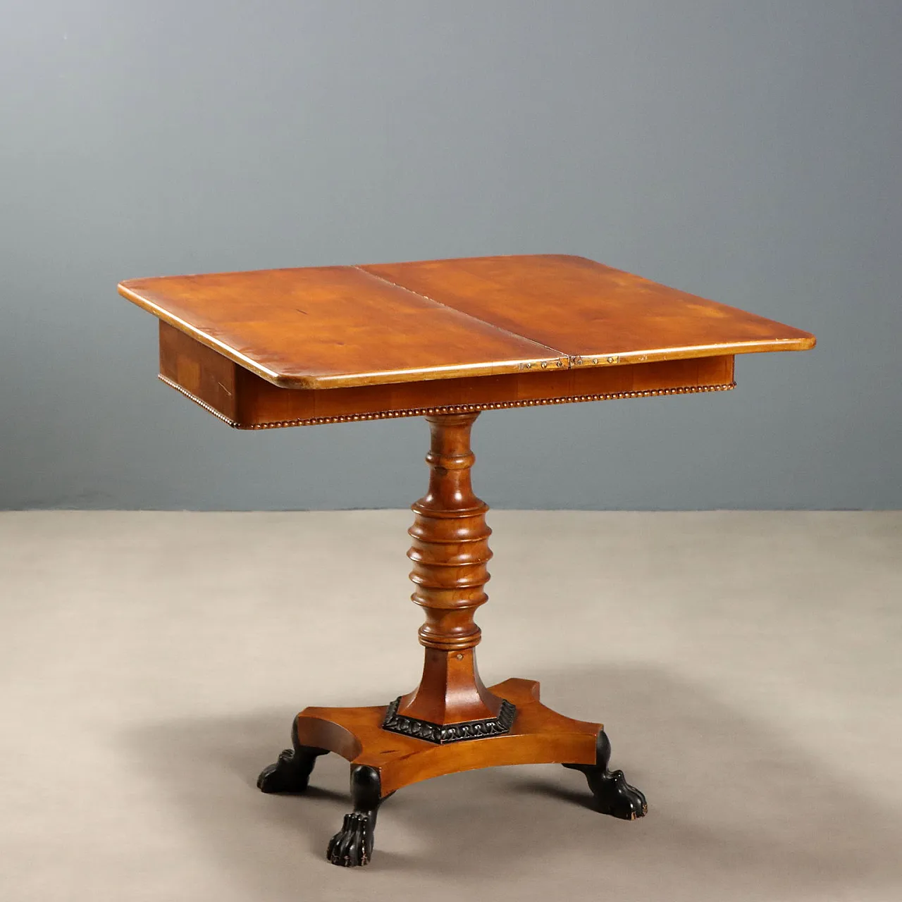 Citronnier game table, 19th century 4