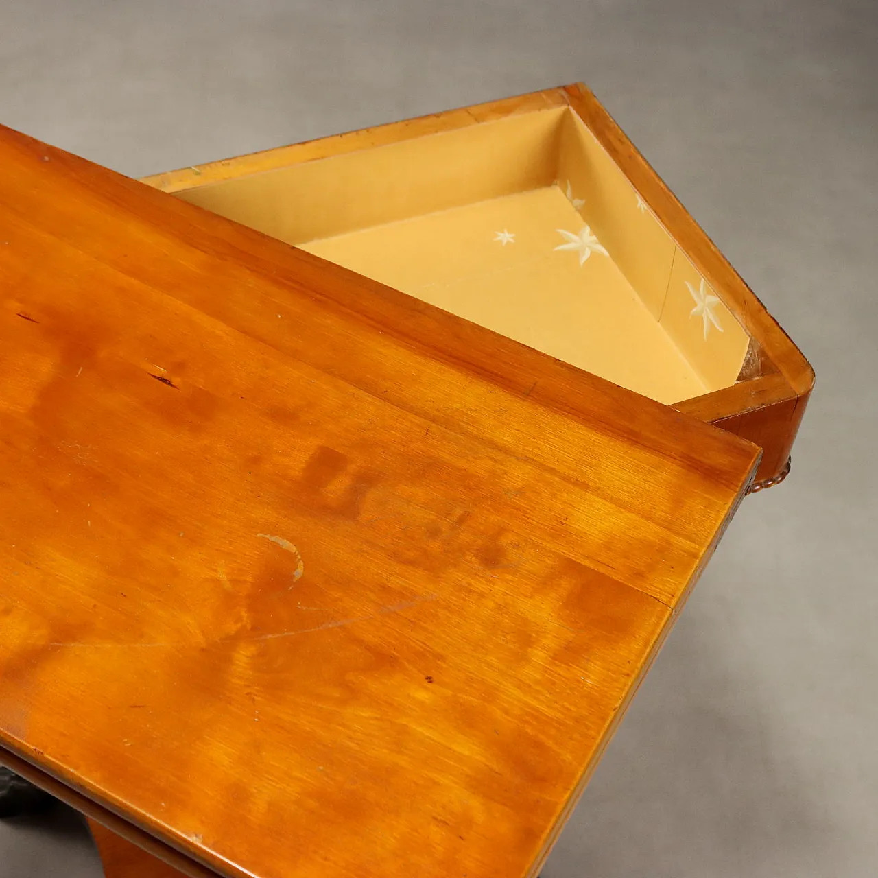 Citronnier game table, 19th century 6