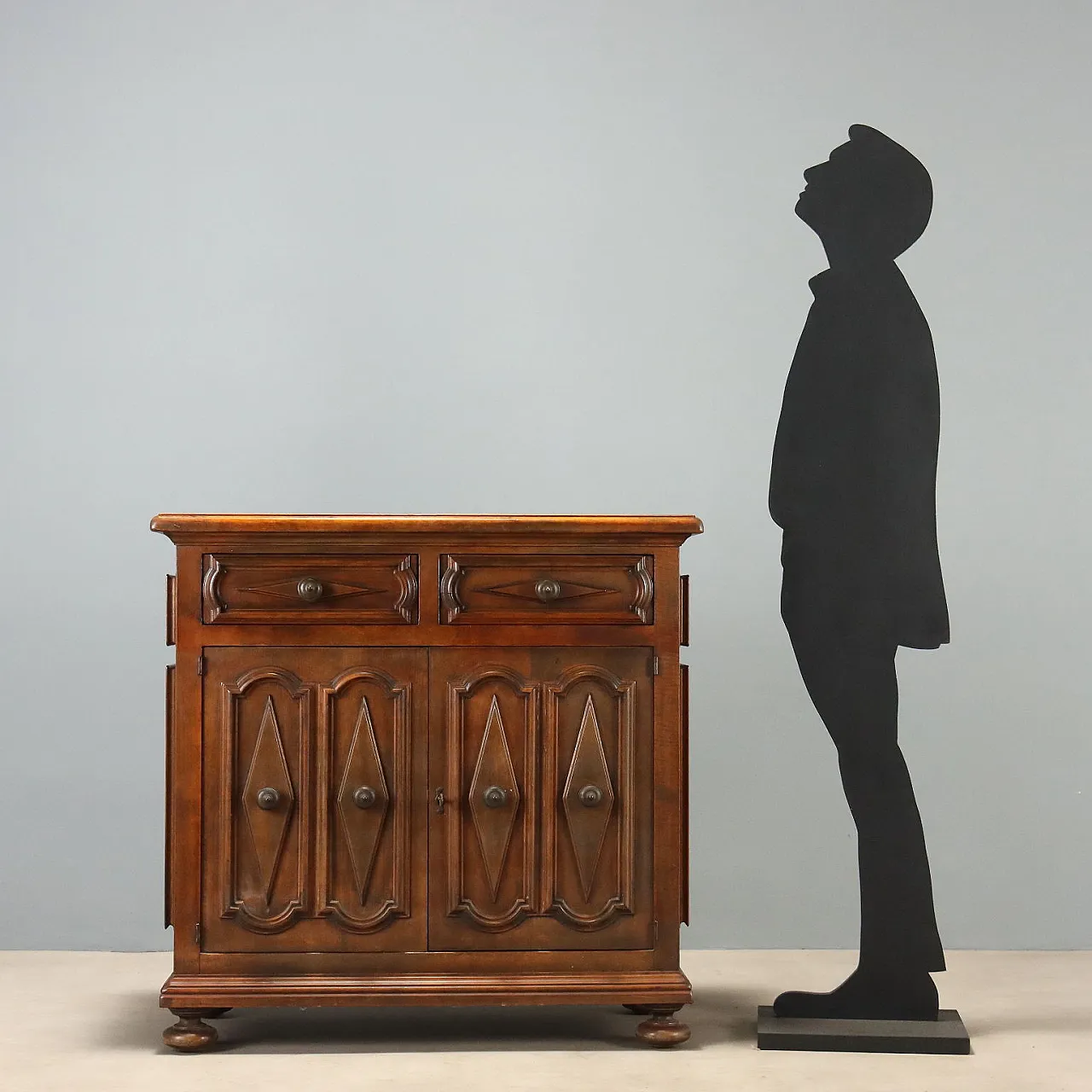 Baroque style sideboard in walnut, mid-20th century 3