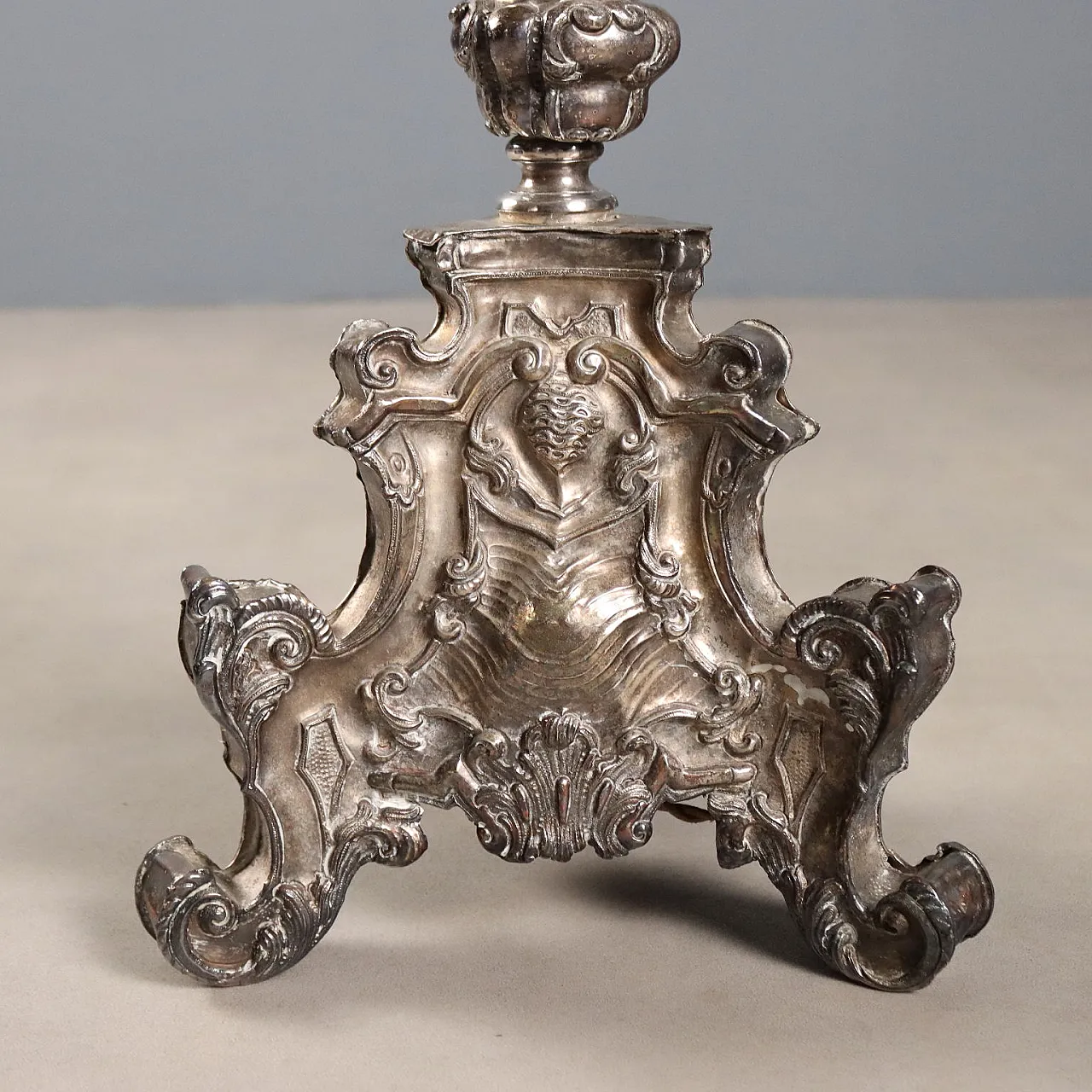 Silver plated torch holder, 19th century 9