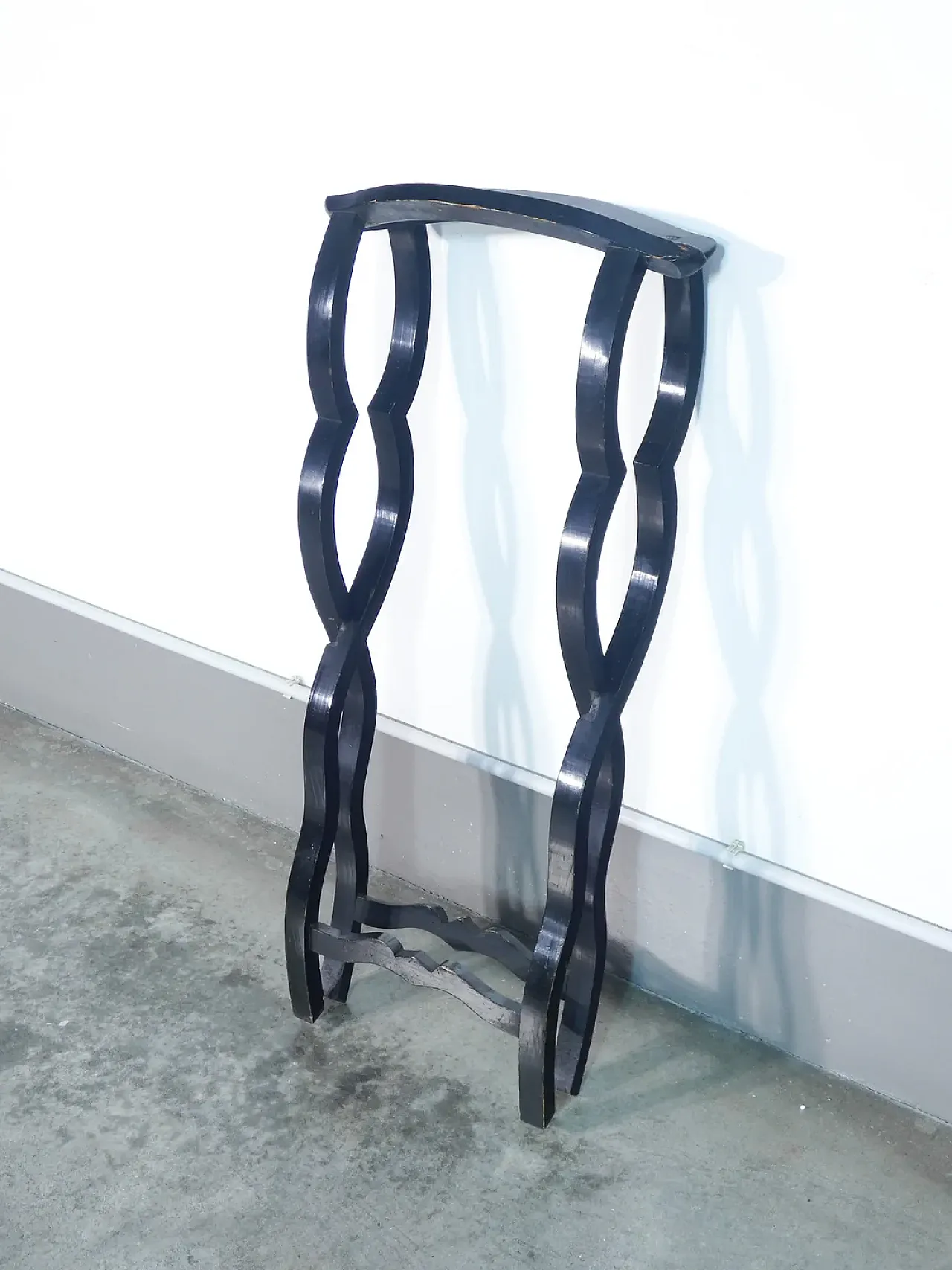 Tavolino pieghevole con vassoio estraibile, in legno laccato, '800 19