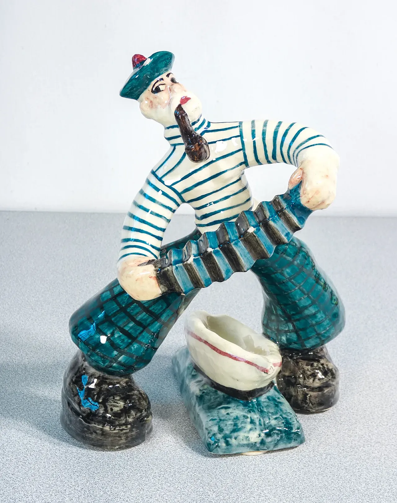 Marinaio con fisarmonica in ceramica, anni '50 1