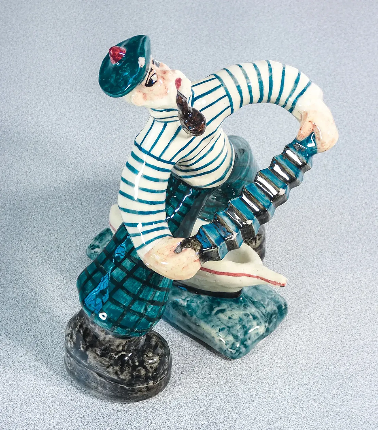 Marinaio con fisarmonica in ceramica, anni '50 4