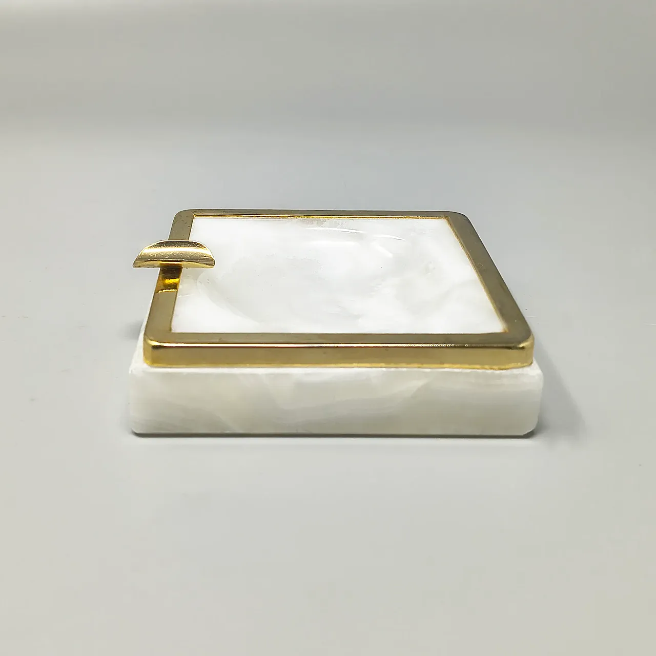Mid-Century Modern onyx table lighter and ashtray, 1960s 6