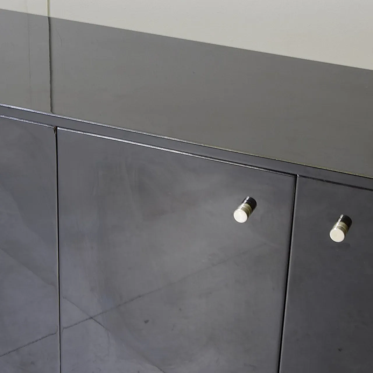 Credenza laccata a sei ante di Eugenio Gerli per Tecno, anni '60 9