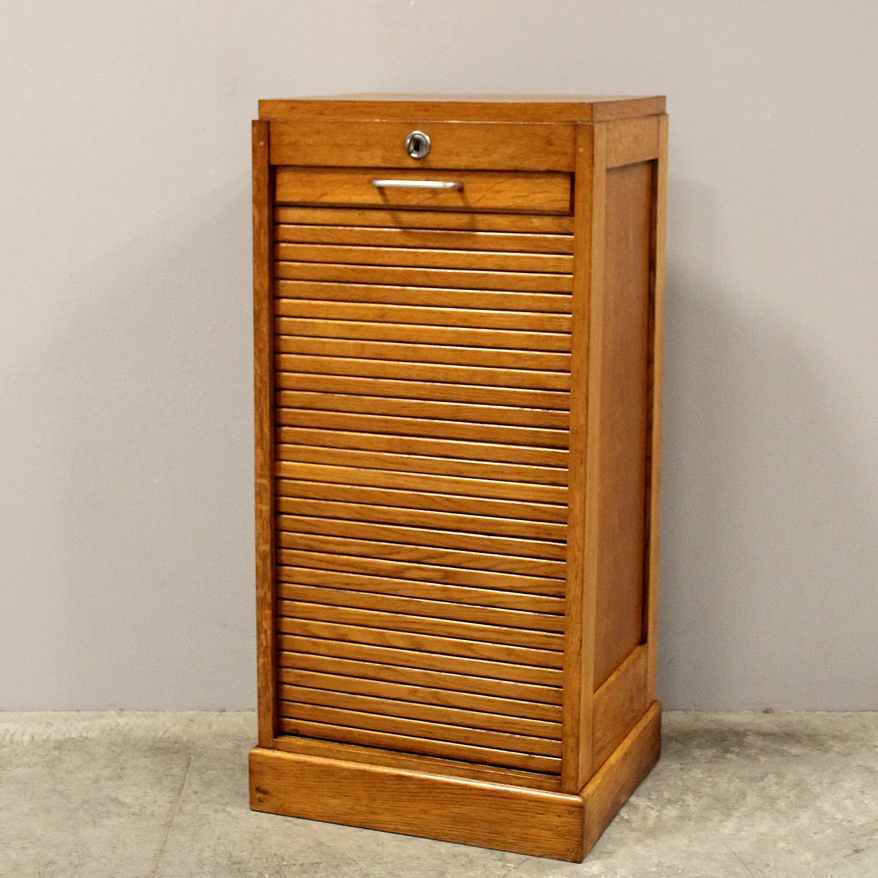 Filing cabinet with oak archive filing shutter, early 1900s 2