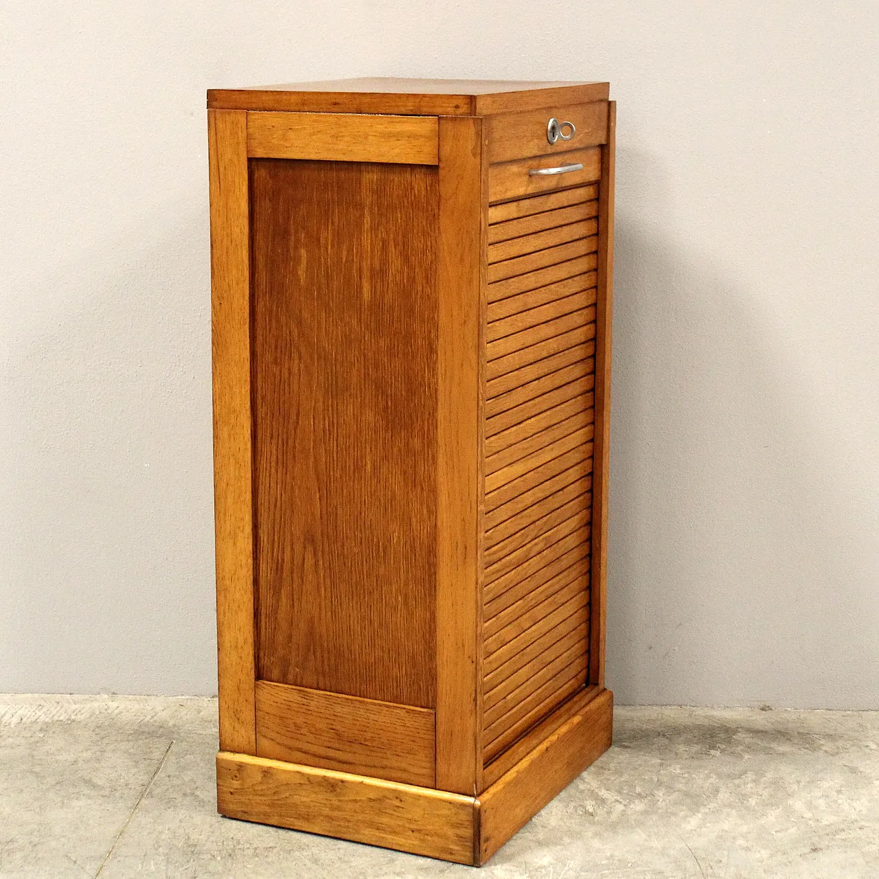 Filing cabinet with oak archive filing shutter, early 1900s 5