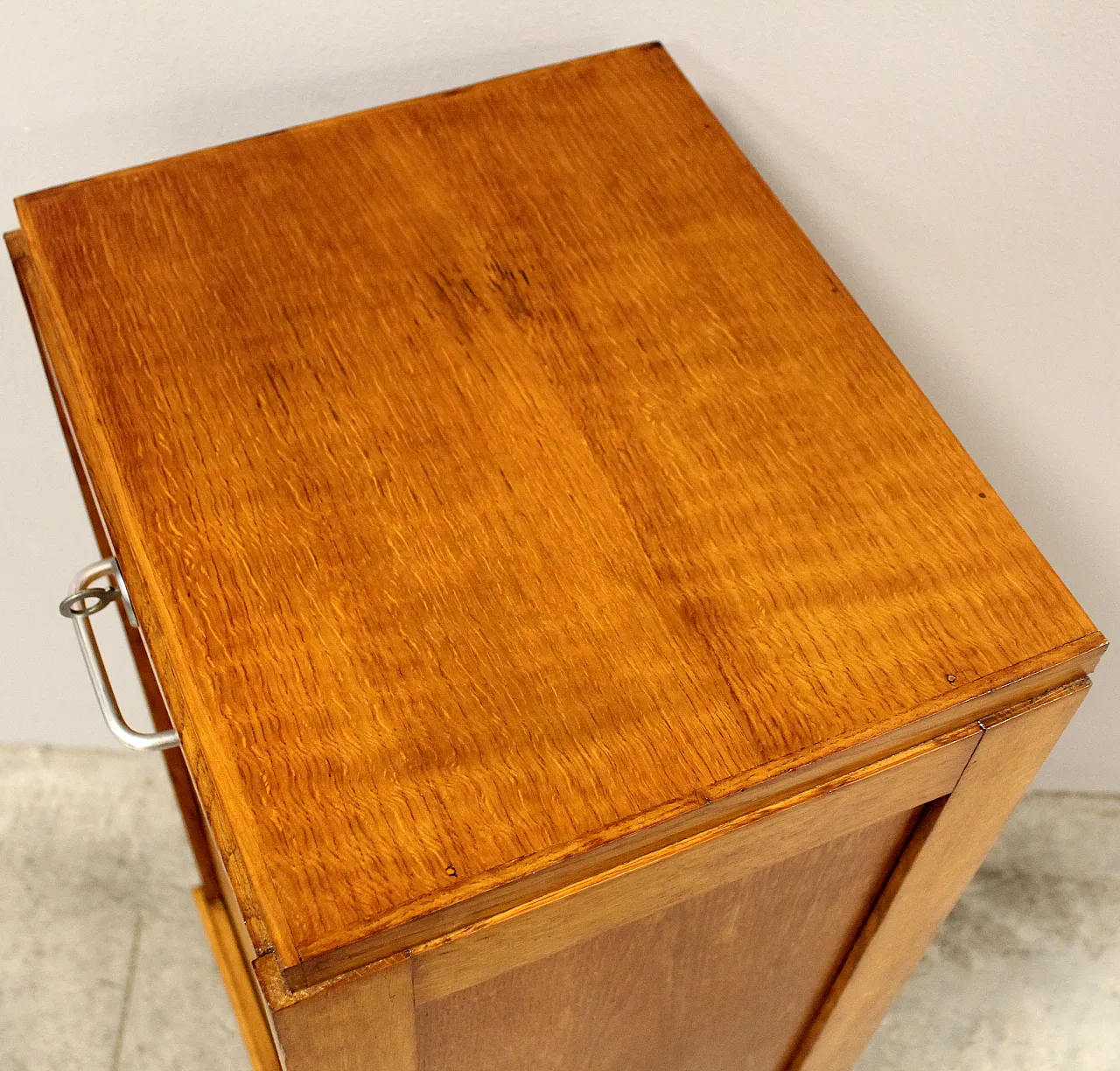 Filing cabinet with oak archive filing shutter, early 1900s 10