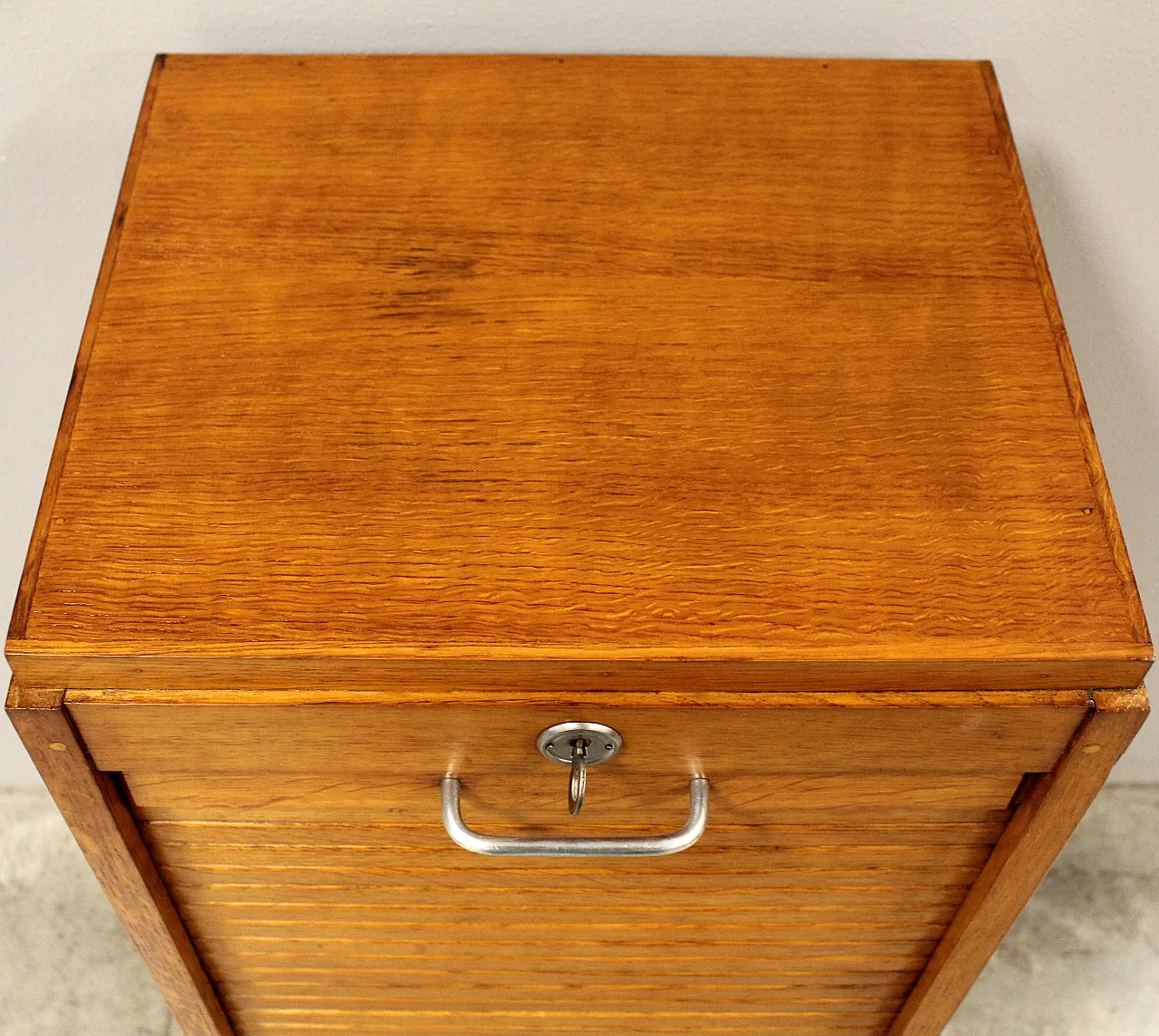 Filing cabinet with oak archive filing shutter, early 1900s 11