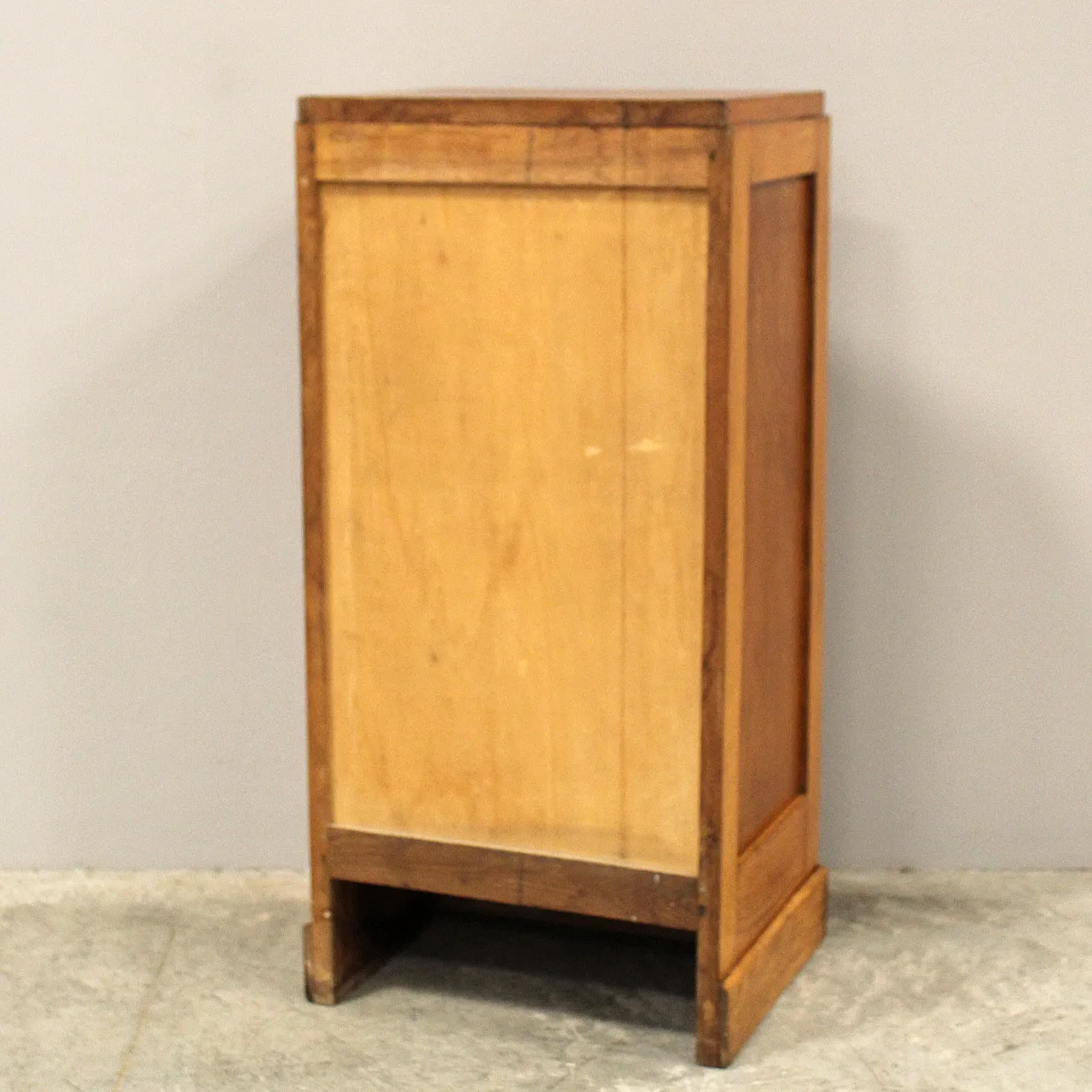 Filing cabinet with oak archive filing shutter, early 1900s 12