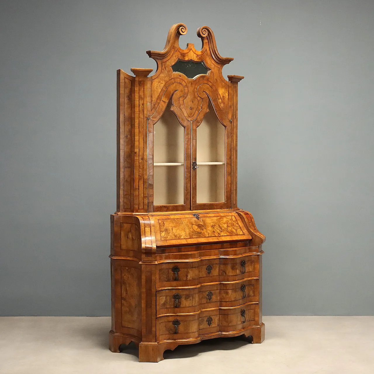 Trumeau in walnut and walnut root, 20th century 1
