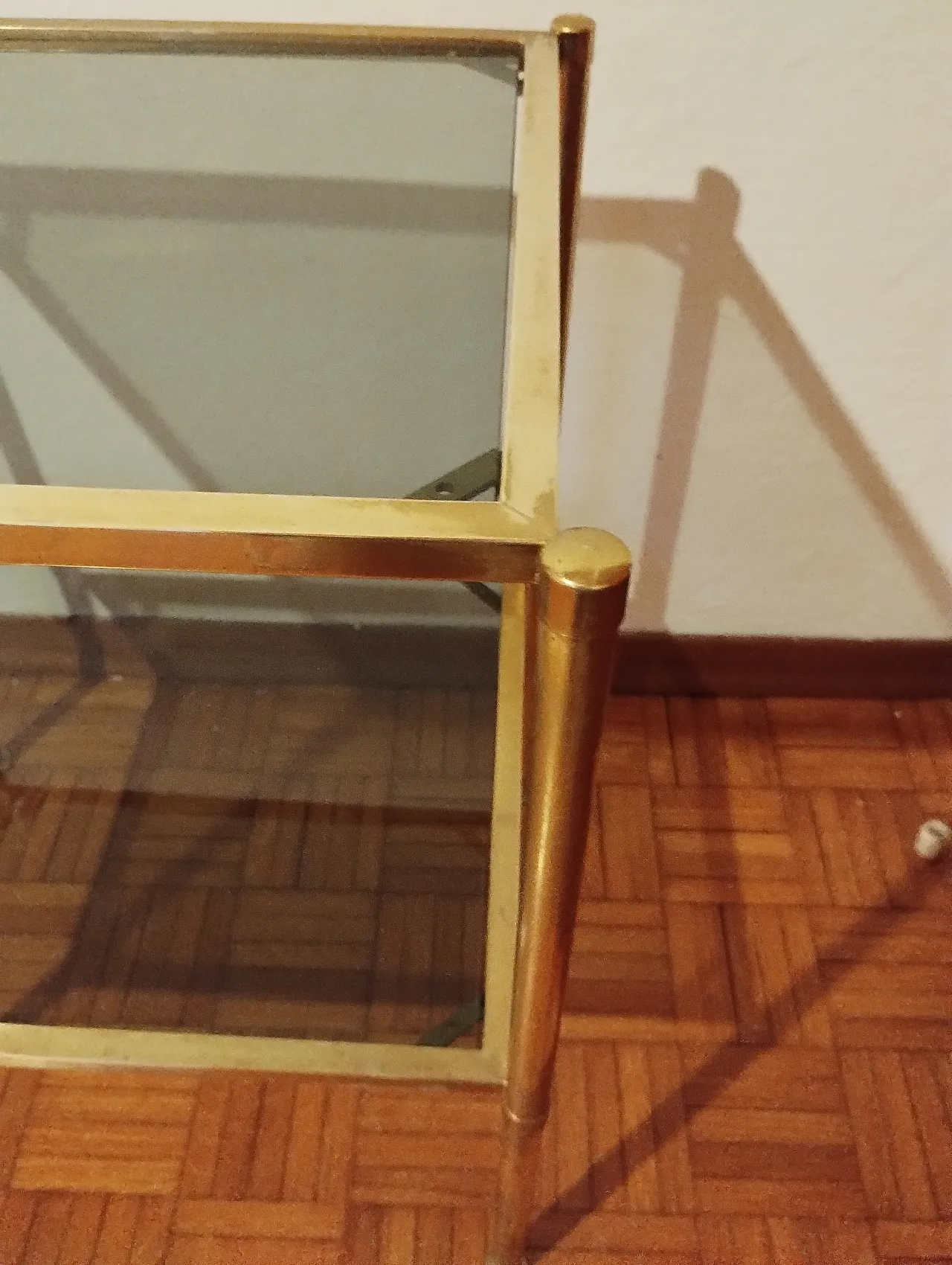 Two-level coffee table in brass and glass, 70s 2