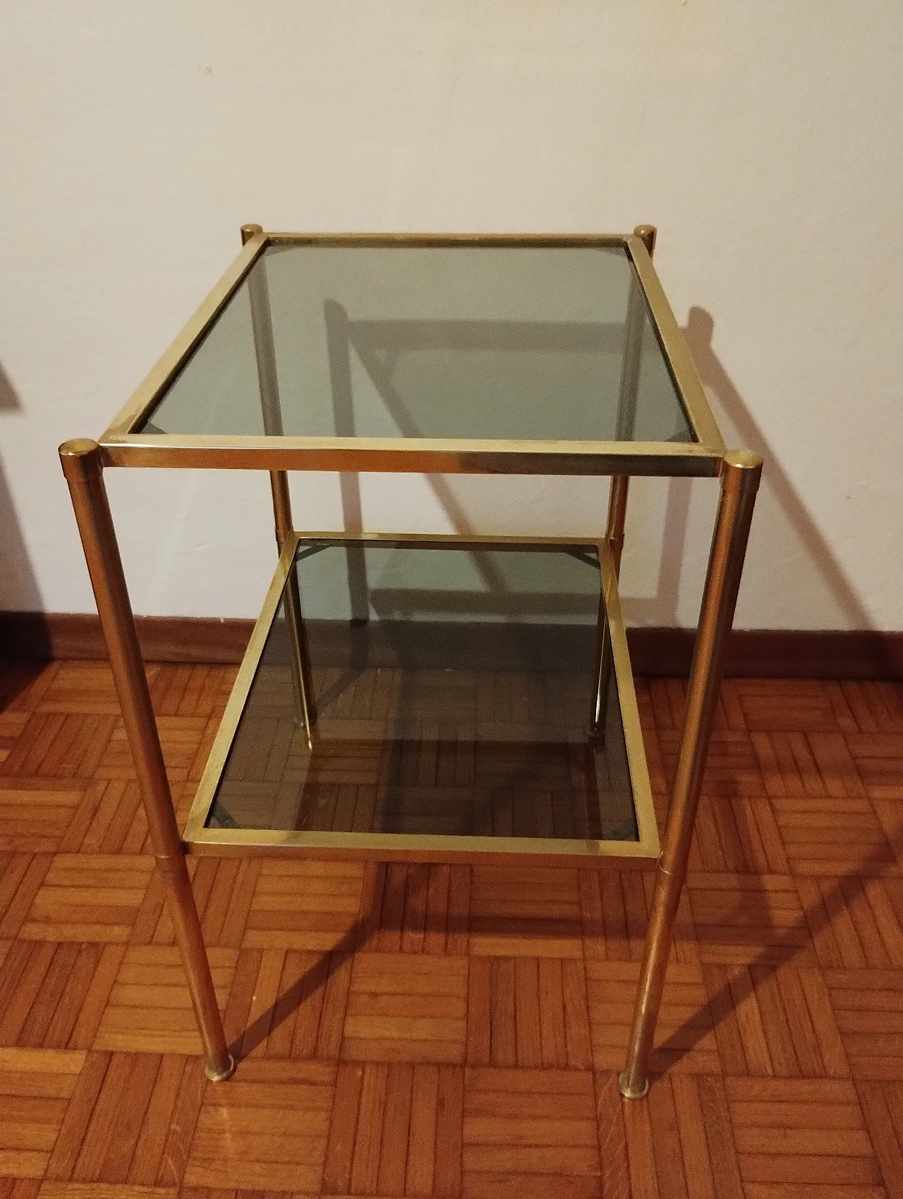 Two-level coffee table in brass and glass, 70s 4