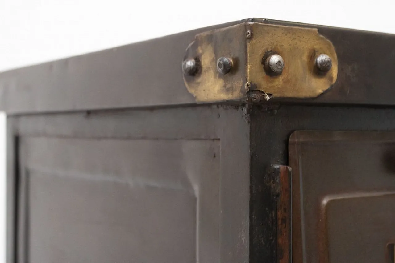 Mid-Century Industrial steel 15-tier cabinet, 1950s 16