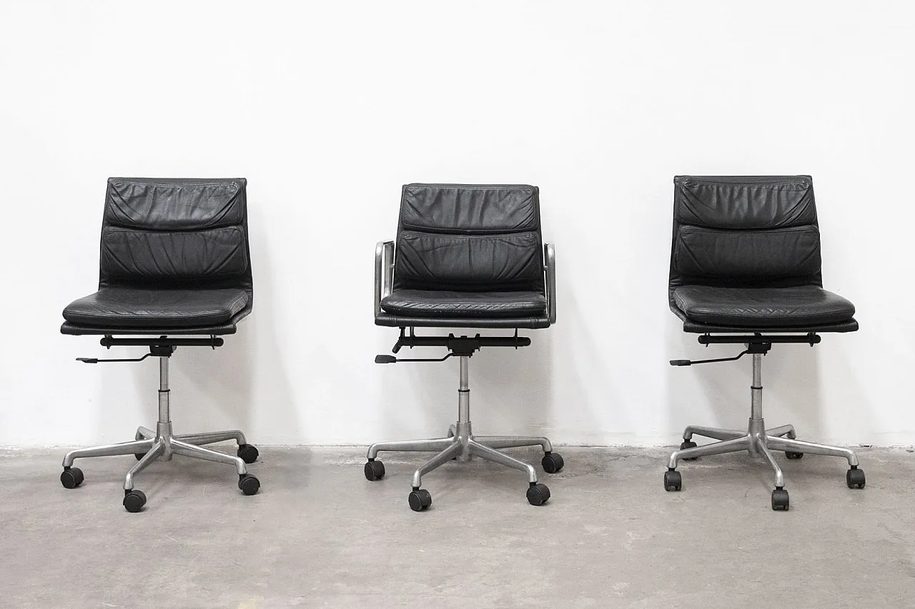 3 Aluminium chairs by Charles & Ray Eames Chairs for ICF, 1970s 1