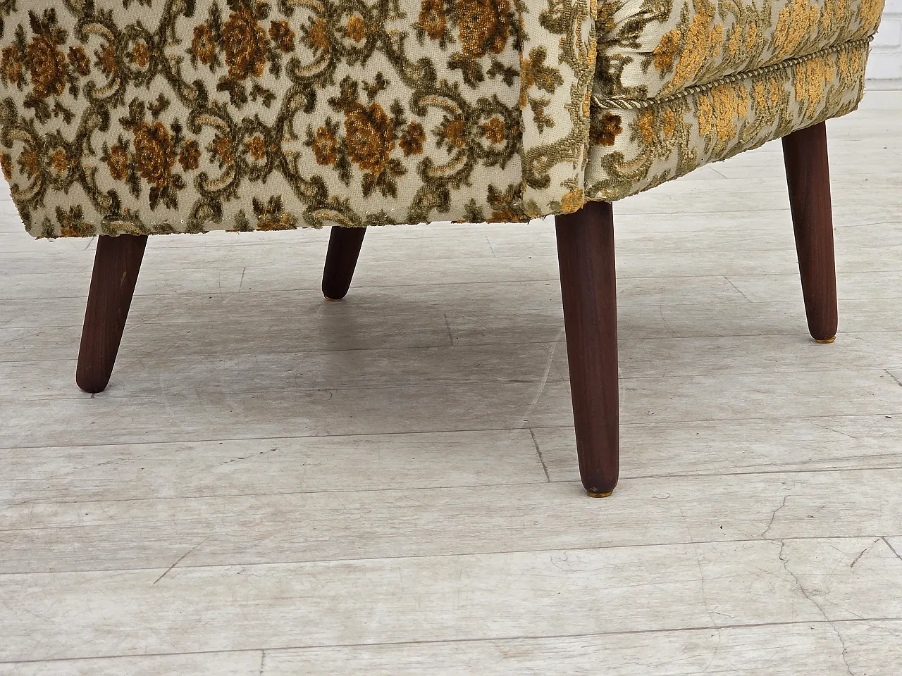 Anni '70, poltrona danese con schienale alto, tessuto per mobili, legno di teak. 3