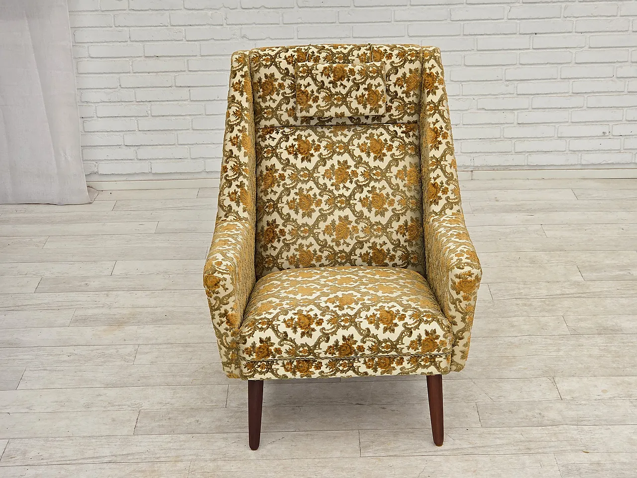 Anni '70, poltrona danese con schienale alto, tessuto per mobili, legno di teak. 7