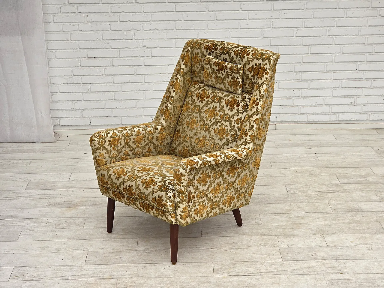 Anni '70, poltrona danese con schienale alto, tessuto per mobili, legno di teak. 15