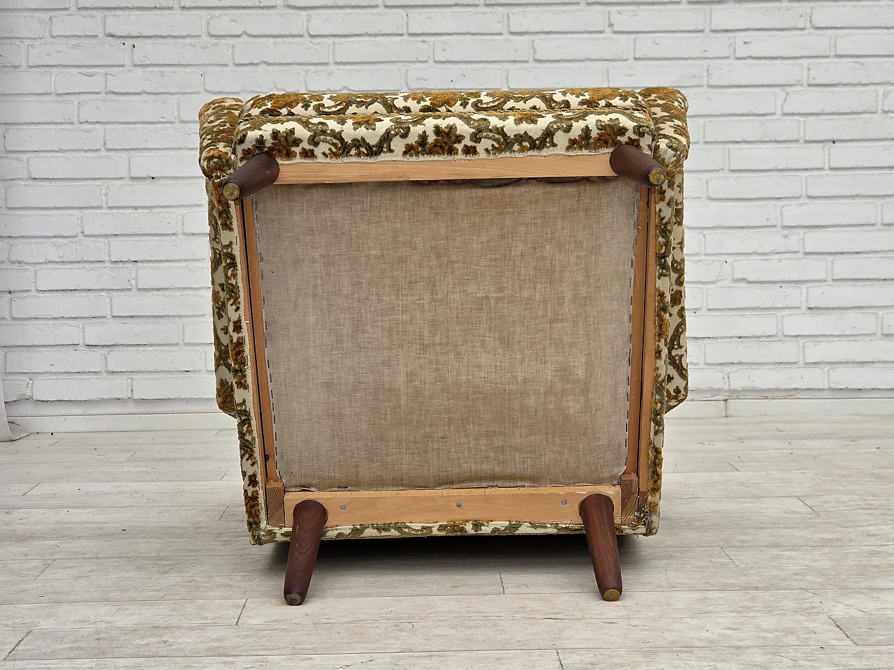 Anni '70, poltrona danese con schienale alto, tessuto per mobili, legno di teak. 17
