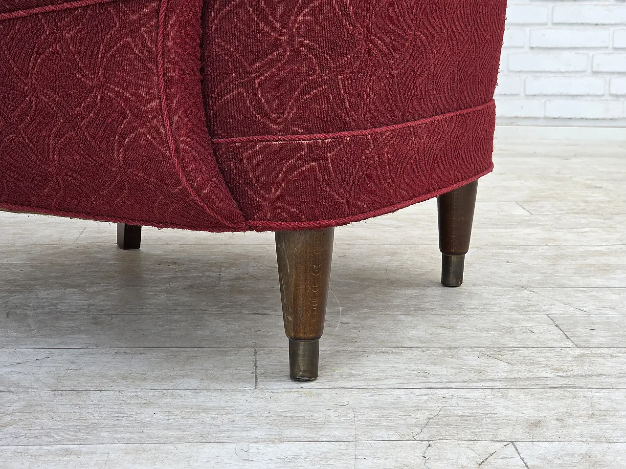 Anni '60, poltrona danese, tessuto originale d'arredo rosso. 3