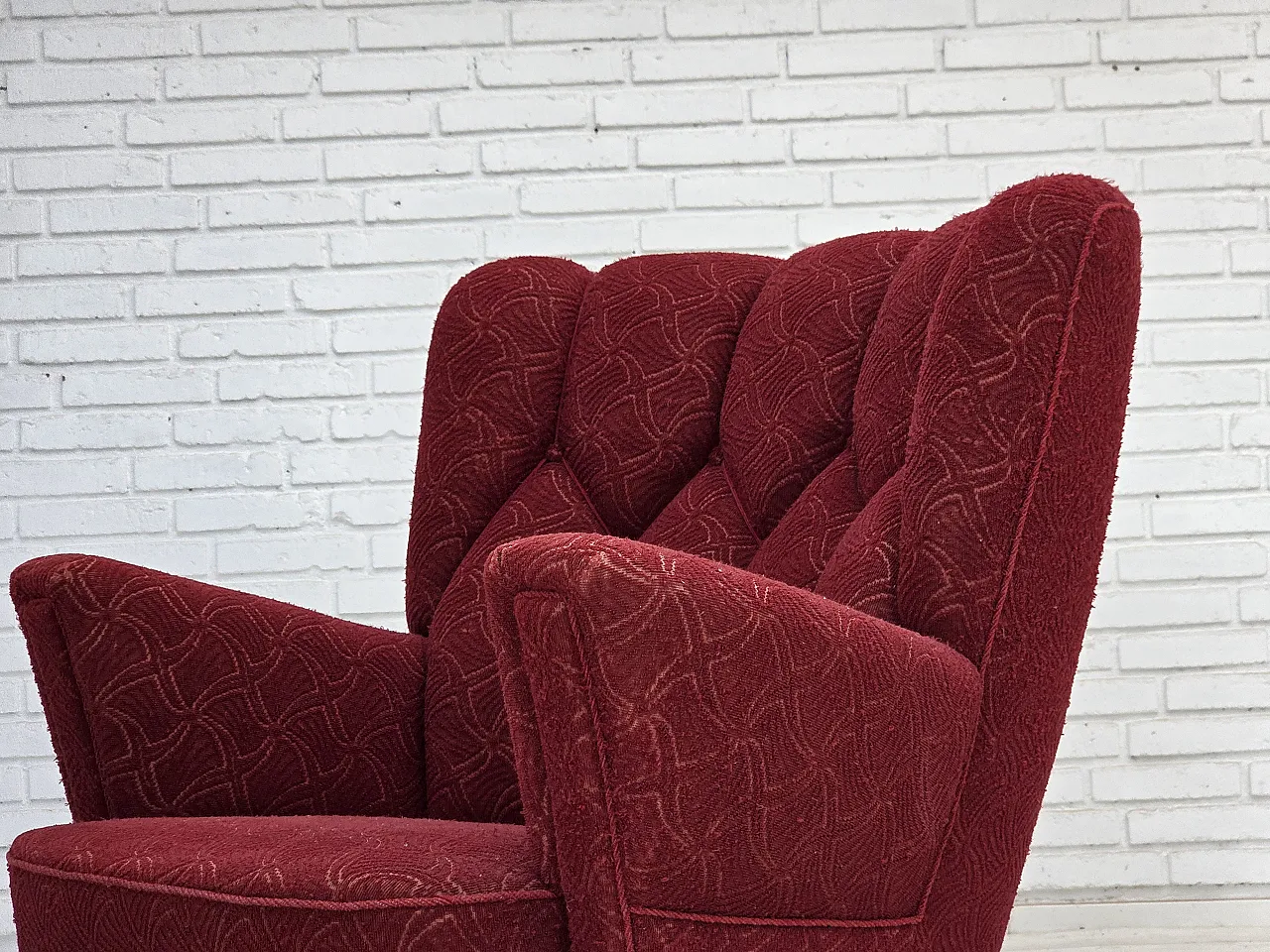 Anni '60, poltrona danese, tessuto originale d'arredo rosso. 17