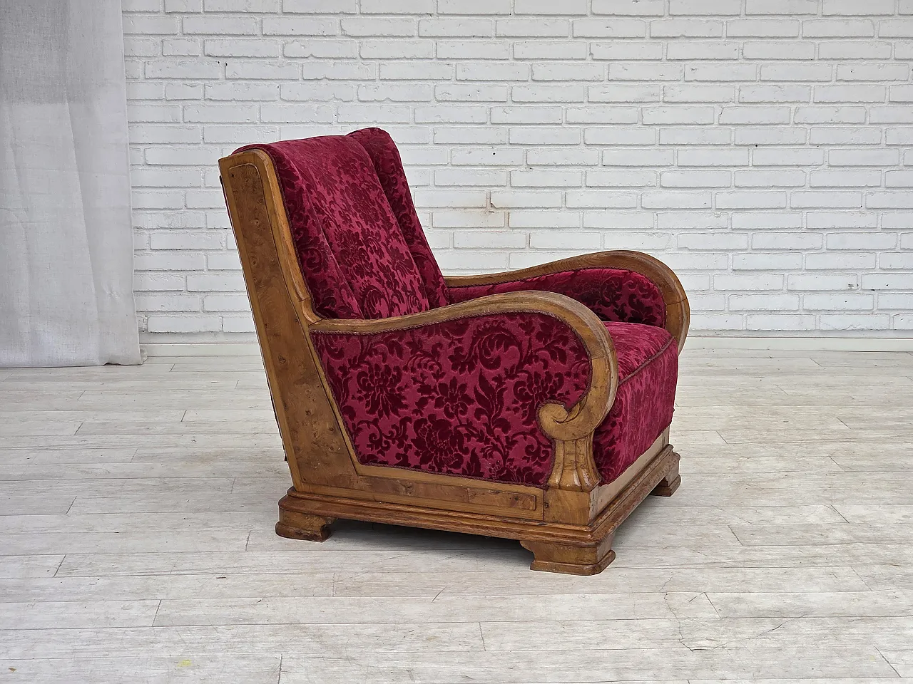 Anni '50, poltrona relax danese, velluto rosso, legno di quercia. 2