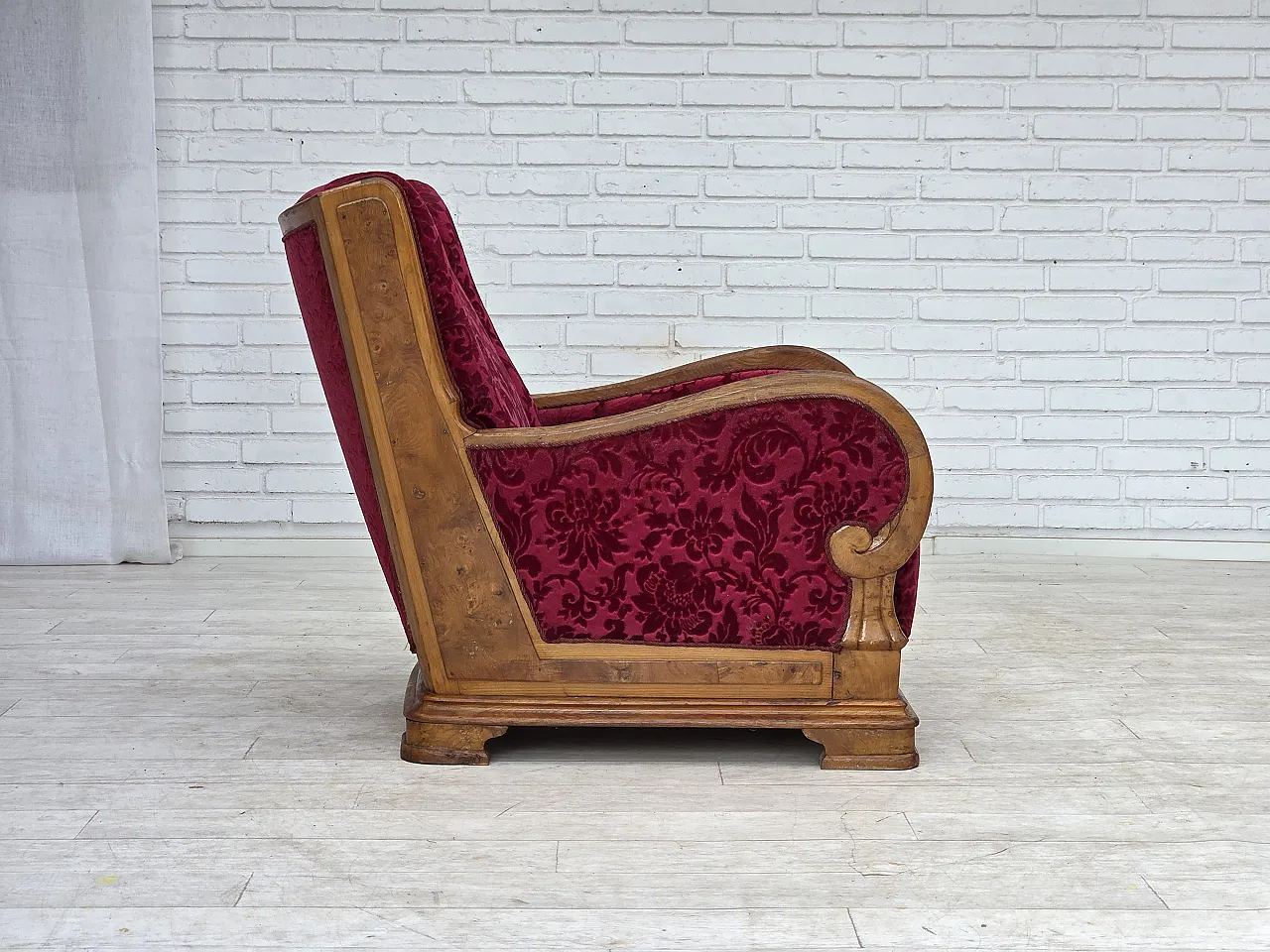 Anni '50, poltrona relax danese, velluto rosso, legno di quercia. 11