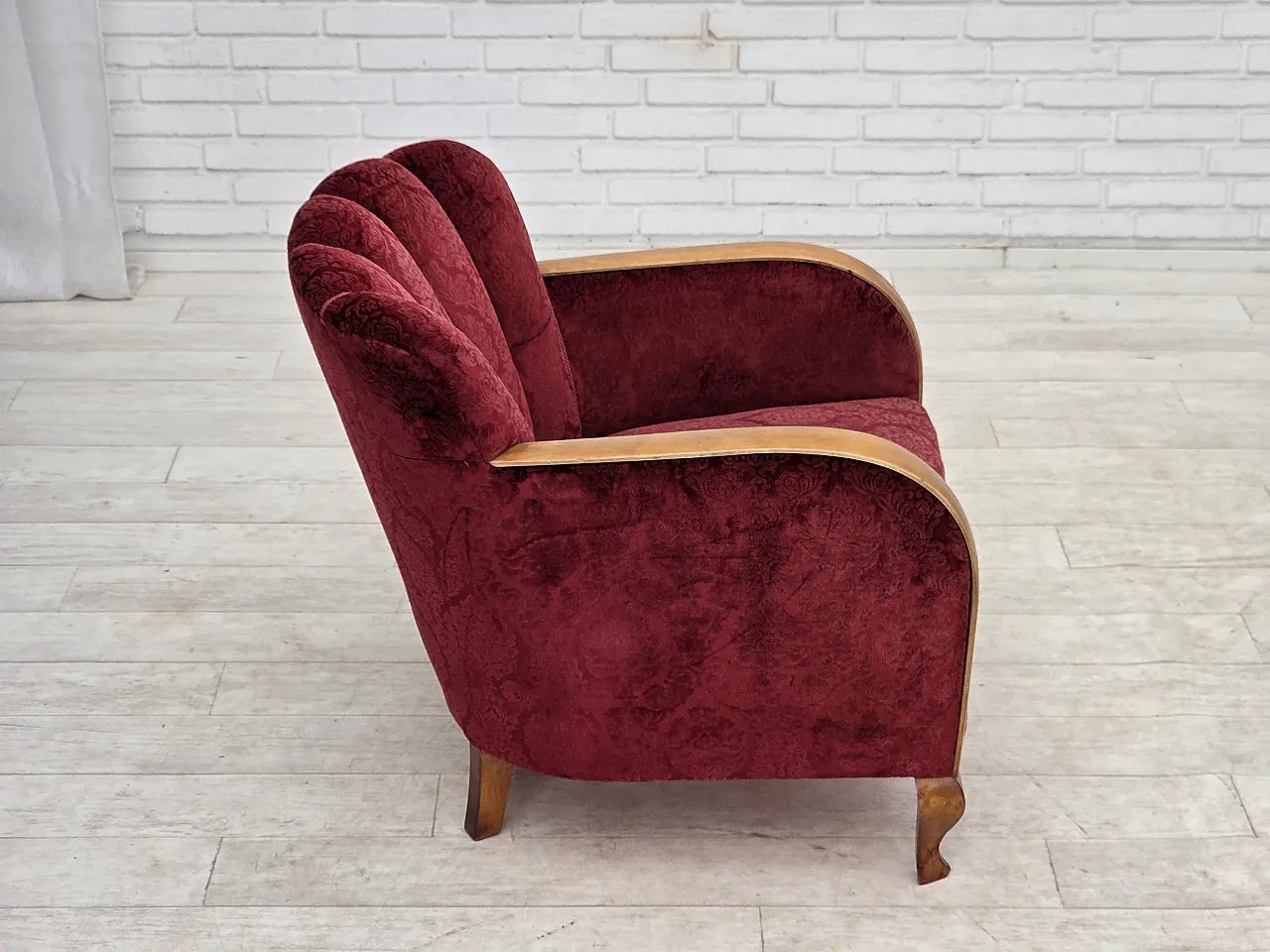 Anni '60, poltrona danese, mobili in velluto rosso ciliegia. 12