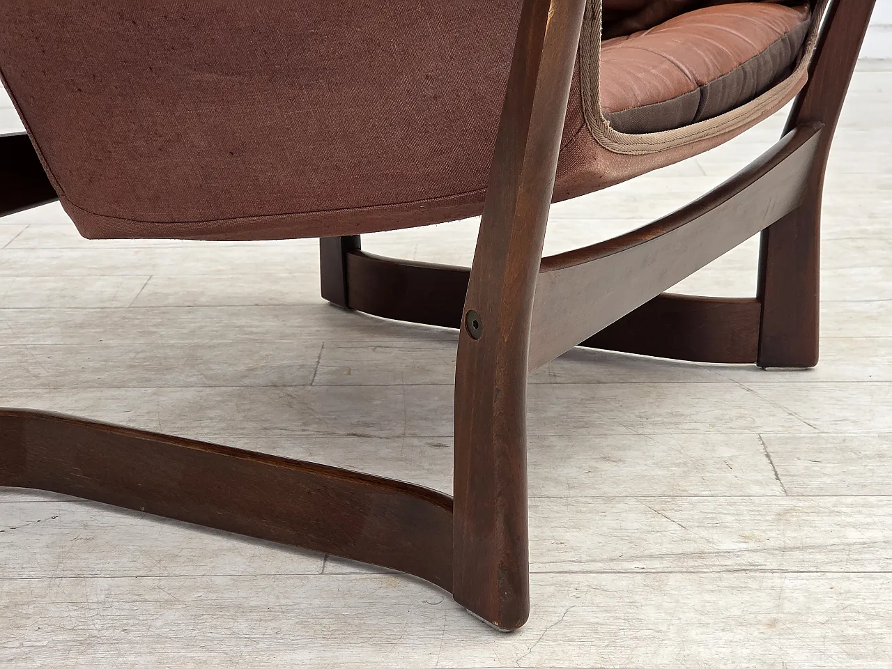 Anni '70, design norvegese di Tormod Alnaes, sedia "Trega". 4