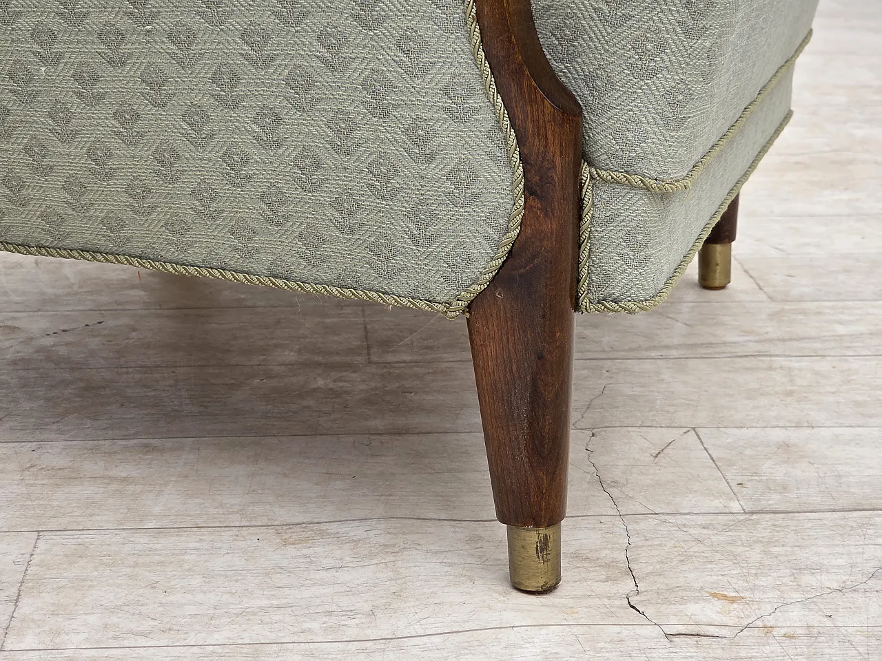 Anni '60, poltrona danese, tessuto d'arredamento azzurro, legno di faggio. 4