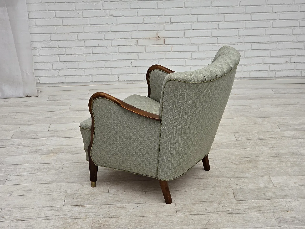 Anni '60, poltrona danese, tessuto d'arredamento azzurro, legno di faggio. 17