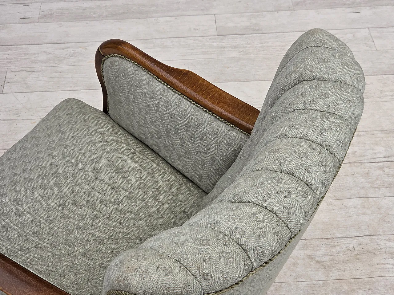 Anni '60, poltrona danese, tessuto d'arredamento azzurro, legno di faggio. 18