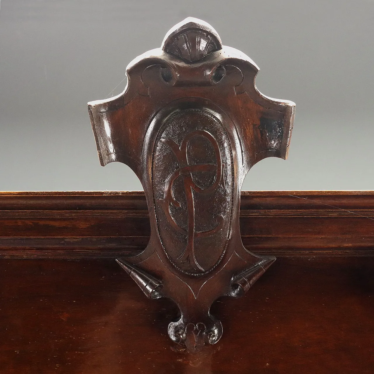 Walnut display cabinet with glass doors, 19th century 7