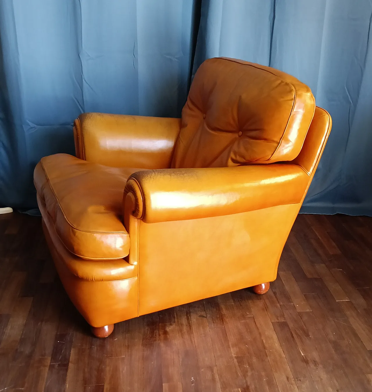 Frau armchair, Dream model. 80s 6