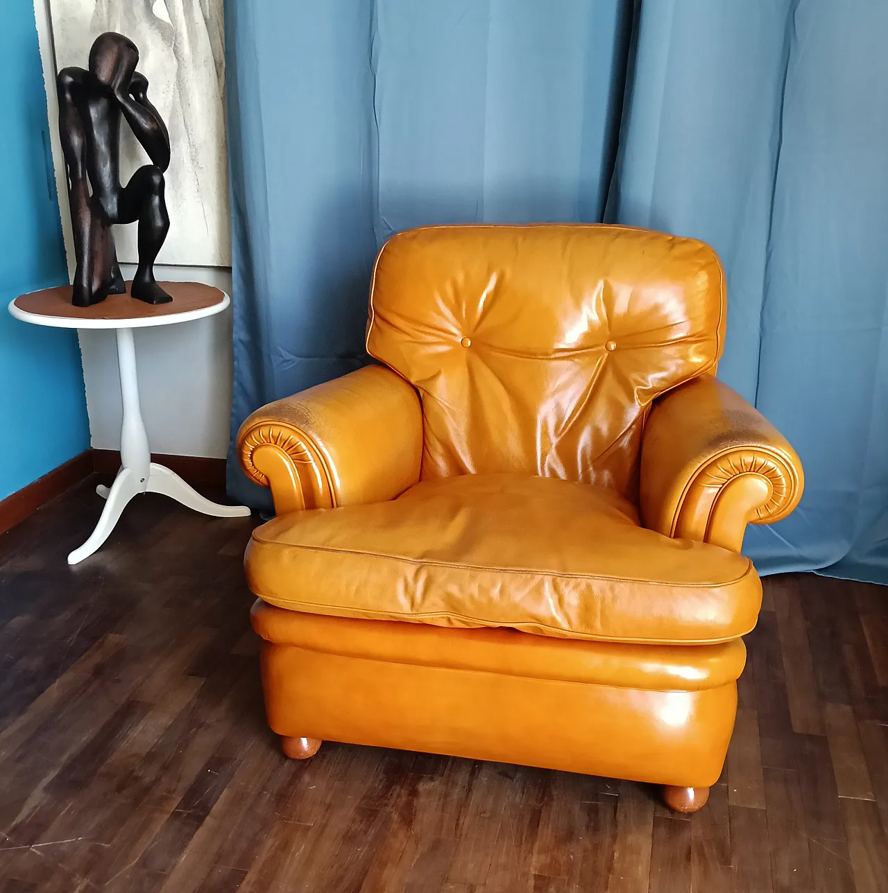 Frau armchair, Dream model. 80s 10