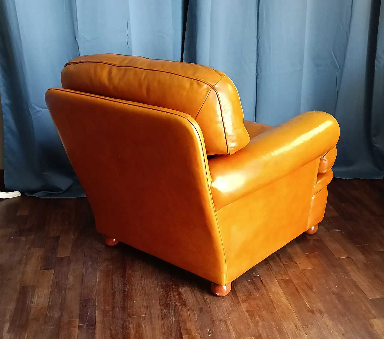 Frau armchair, Dream model. 80s 16