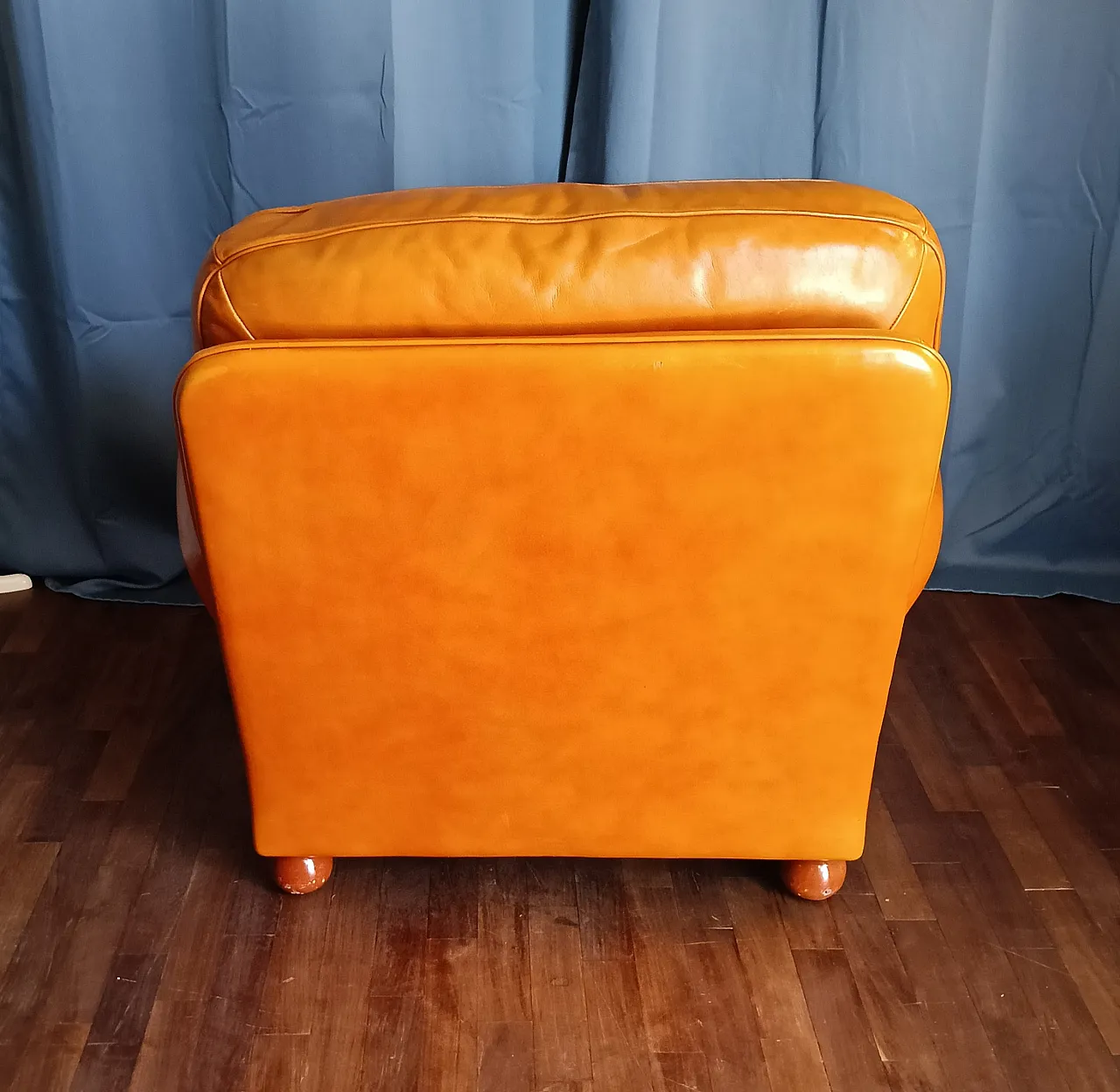 Frau armchair, Dream model. 80s 17