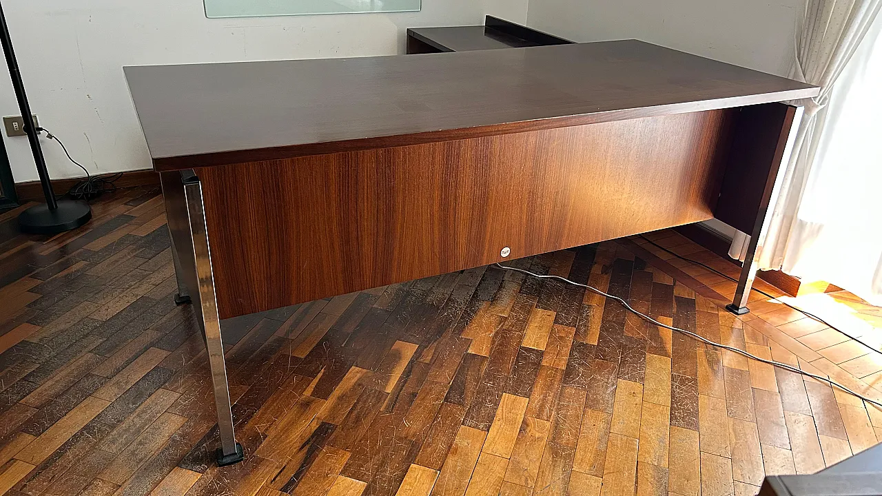 Executive desk di MIM Roma, 70s 1