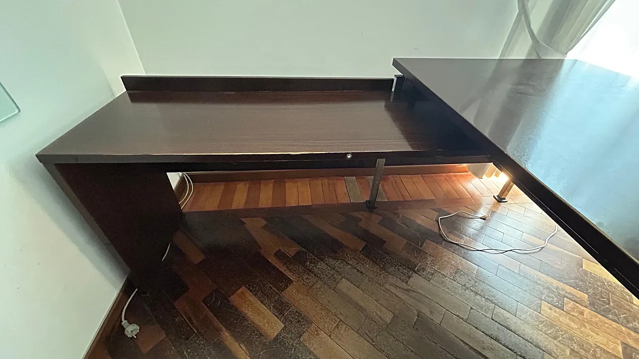 Executive desk di MIM Roma, 70s 3