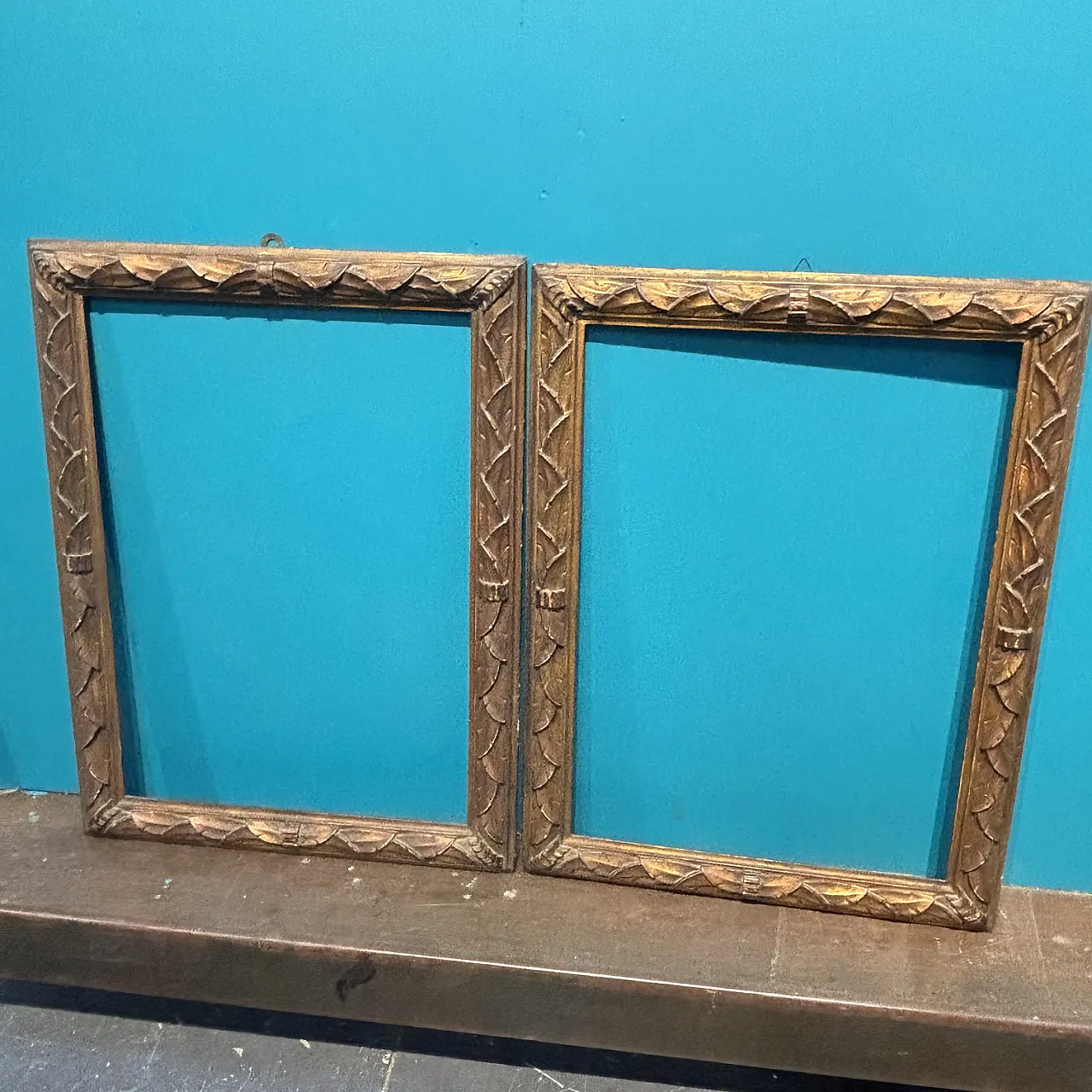 Pair of carved wooden frames, late 19th century 5