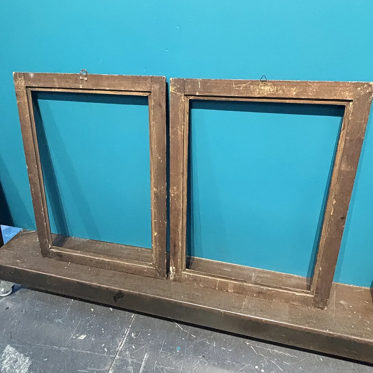 Pair of carved wooden frames, late 19th century 6