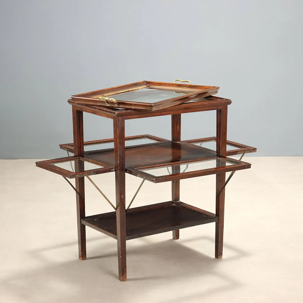 Walnut display table, 19th century 3
