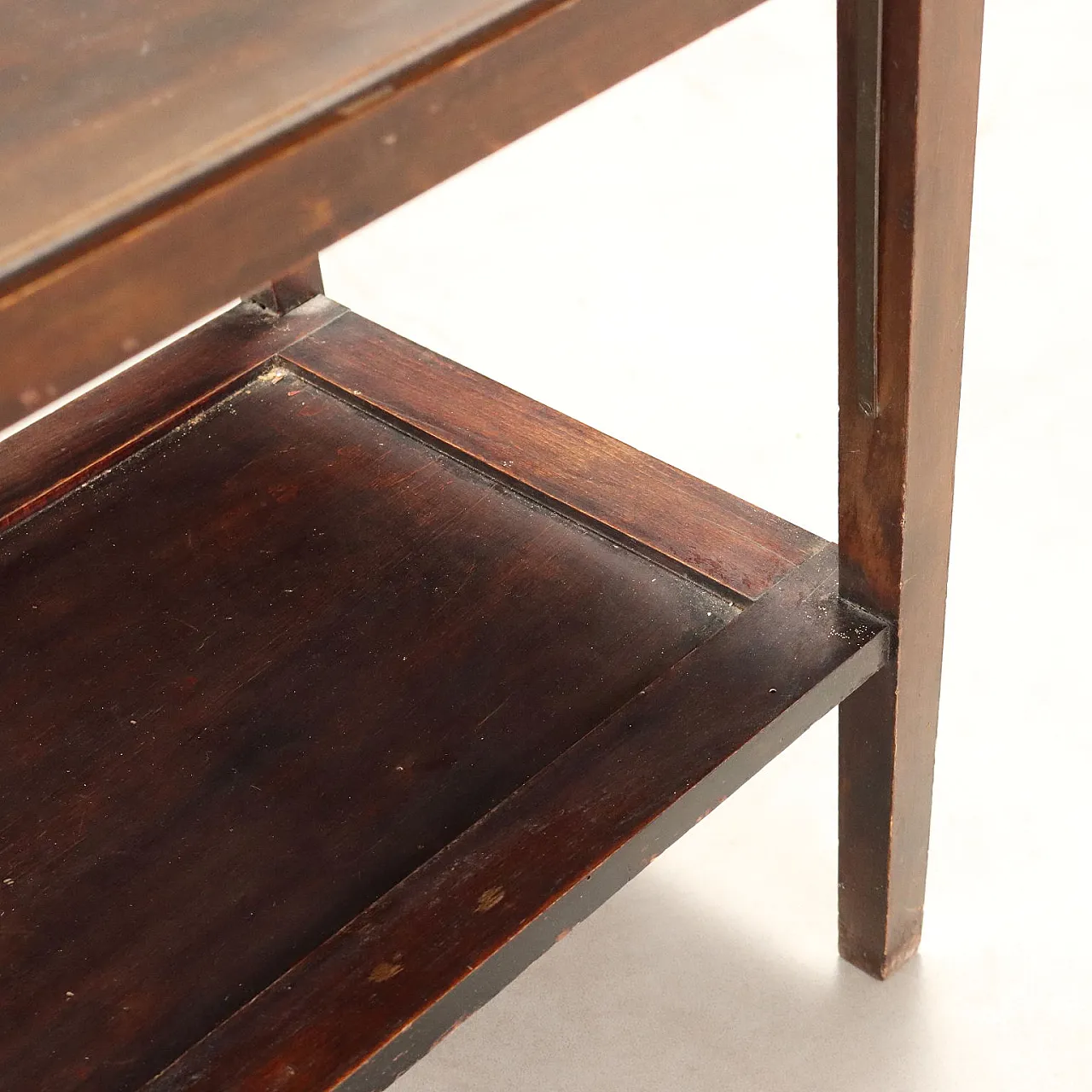 Walnut display table, 19th century 9