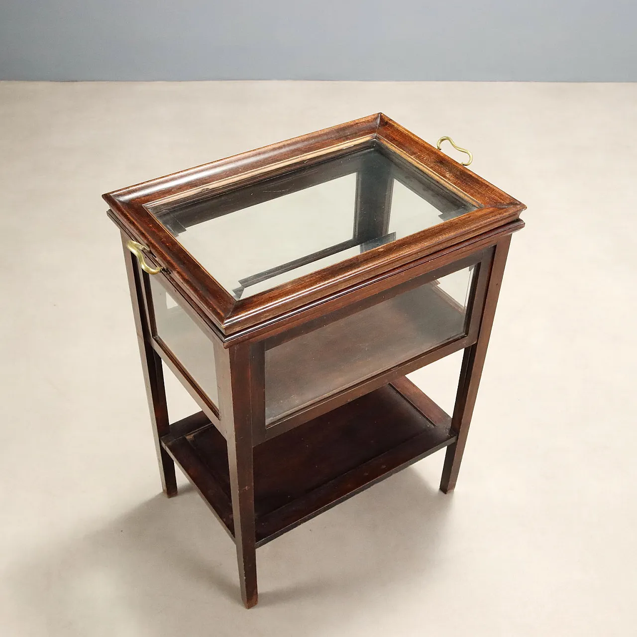 Walnut display table, 19th century 10