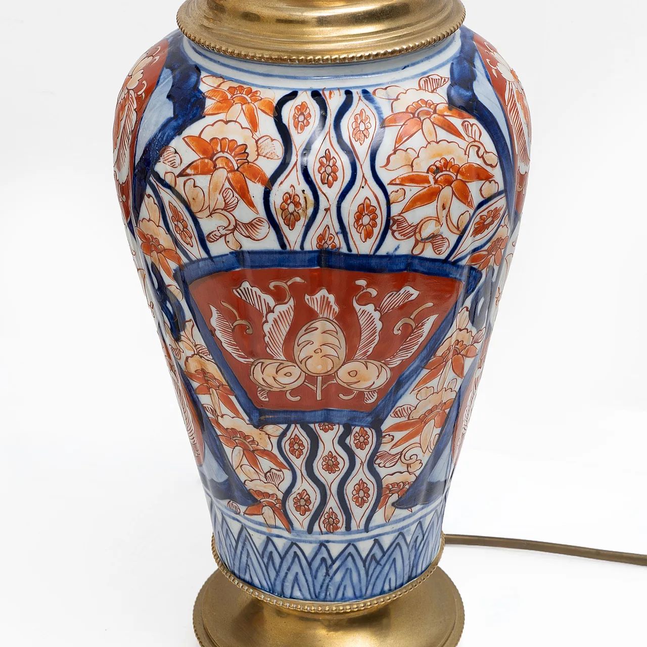 Pair of Imari Meiji porcelain vases with gilt bronze supports, 19th c. 4