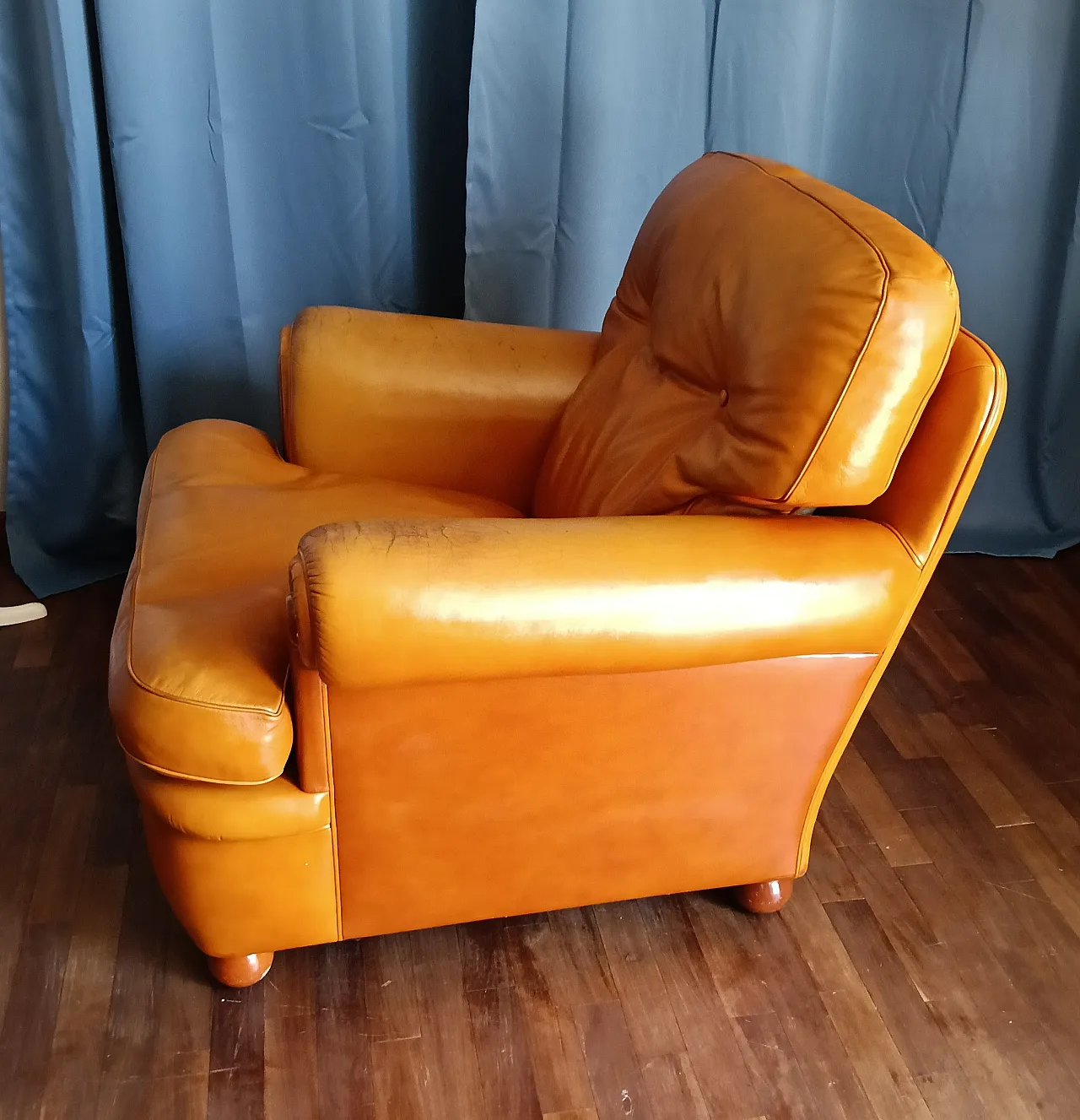 Frau armchair, mod. Dream. 80s 2