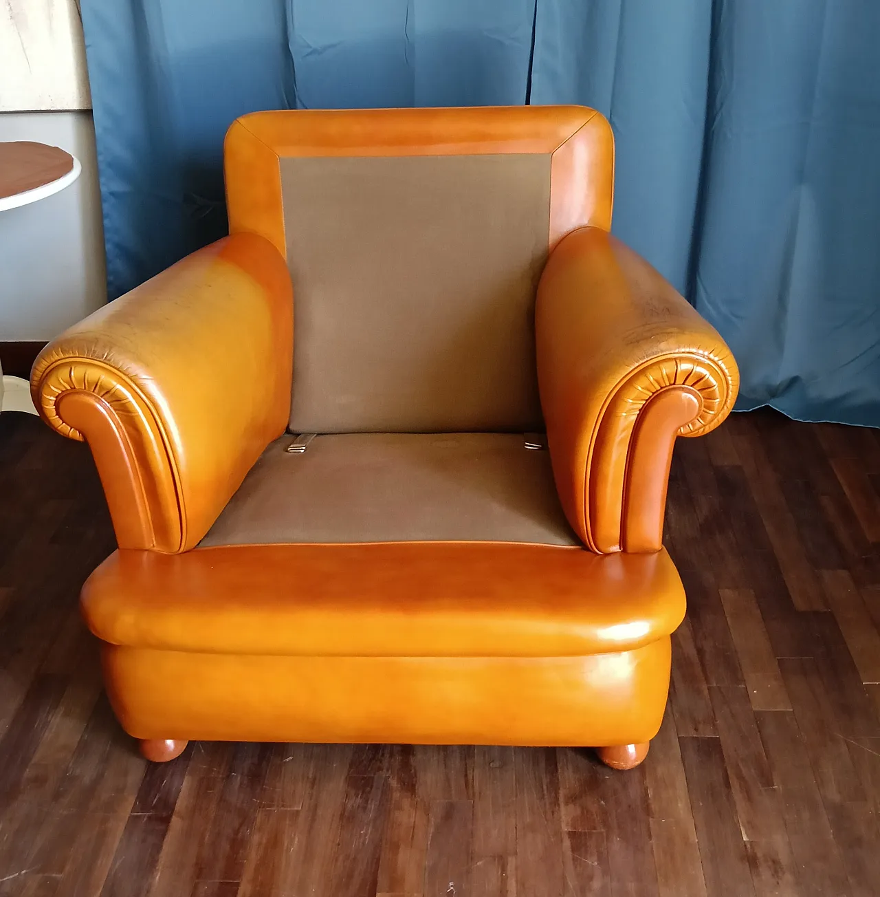 Frau armchair, mod. Dream. 80s 13