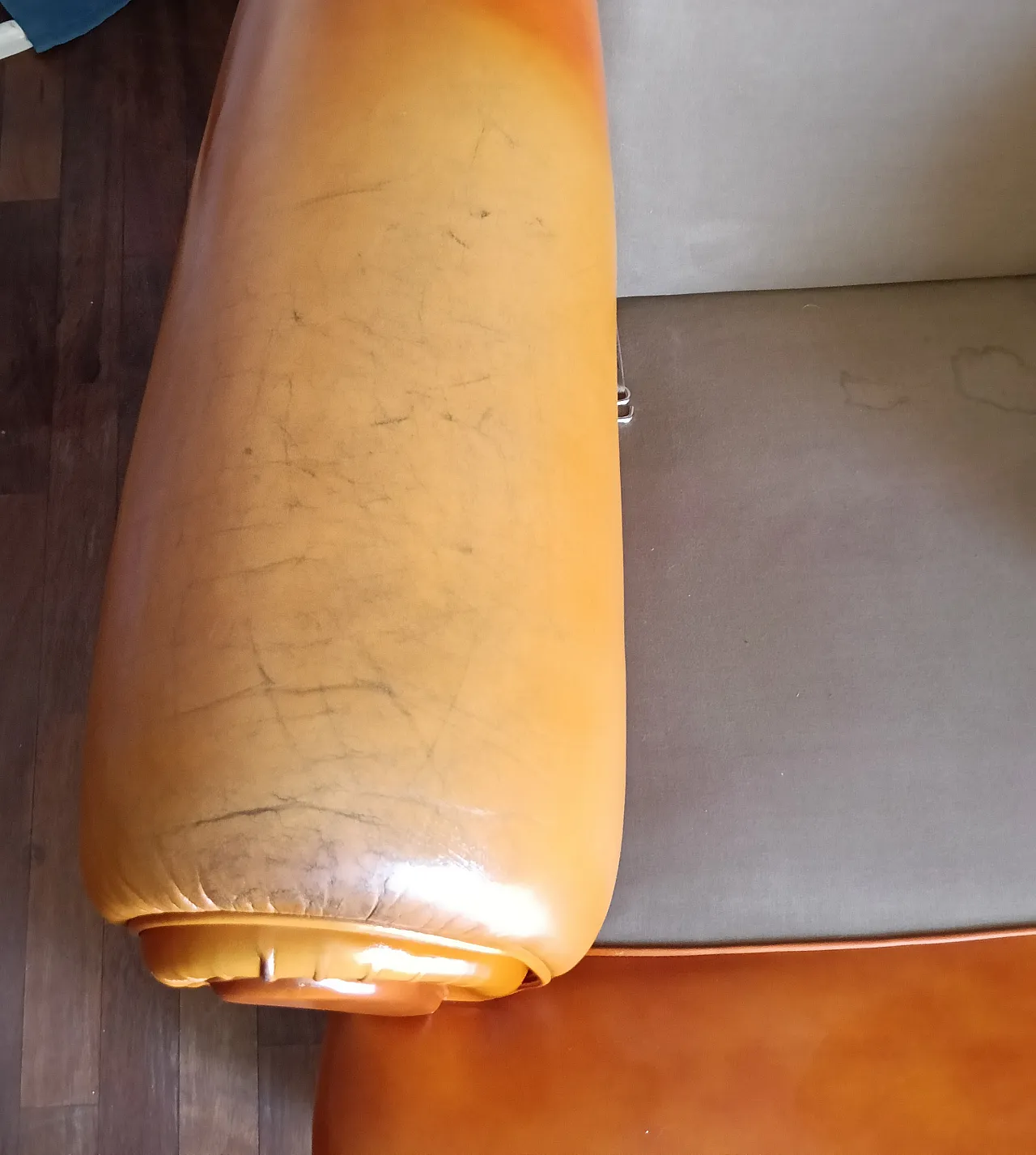 Frau armchair, mod. Dream. 80s 16