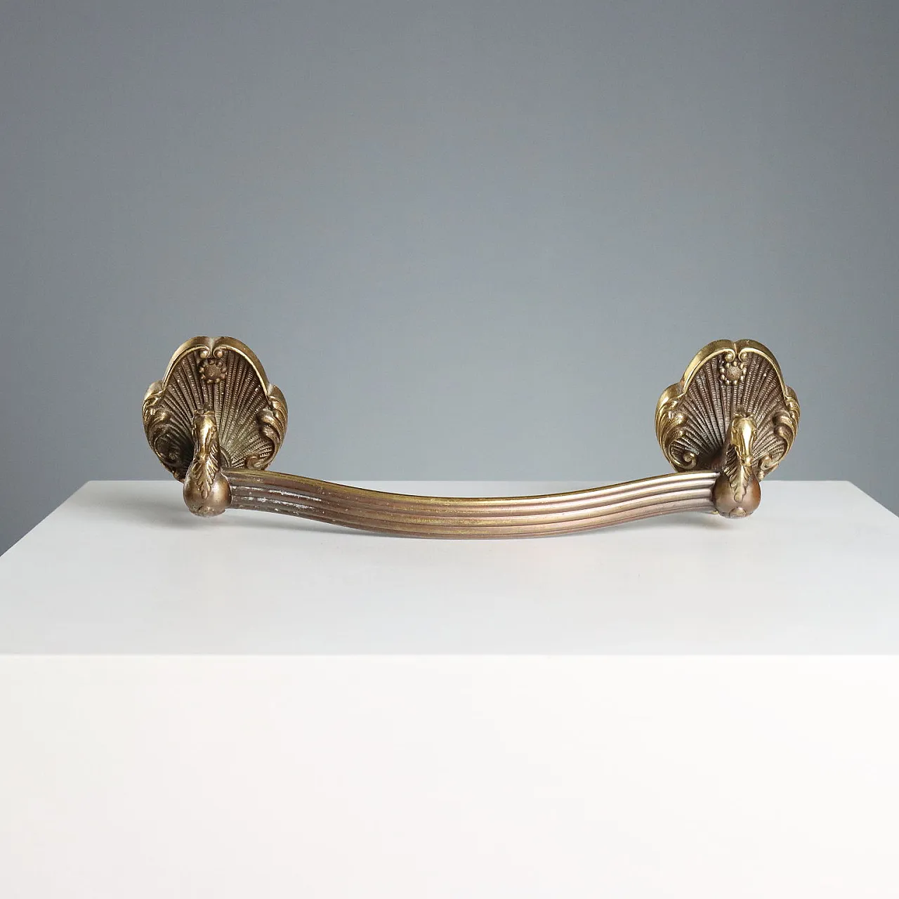 Equestrian themed bathroom accessory set, 20th century 8